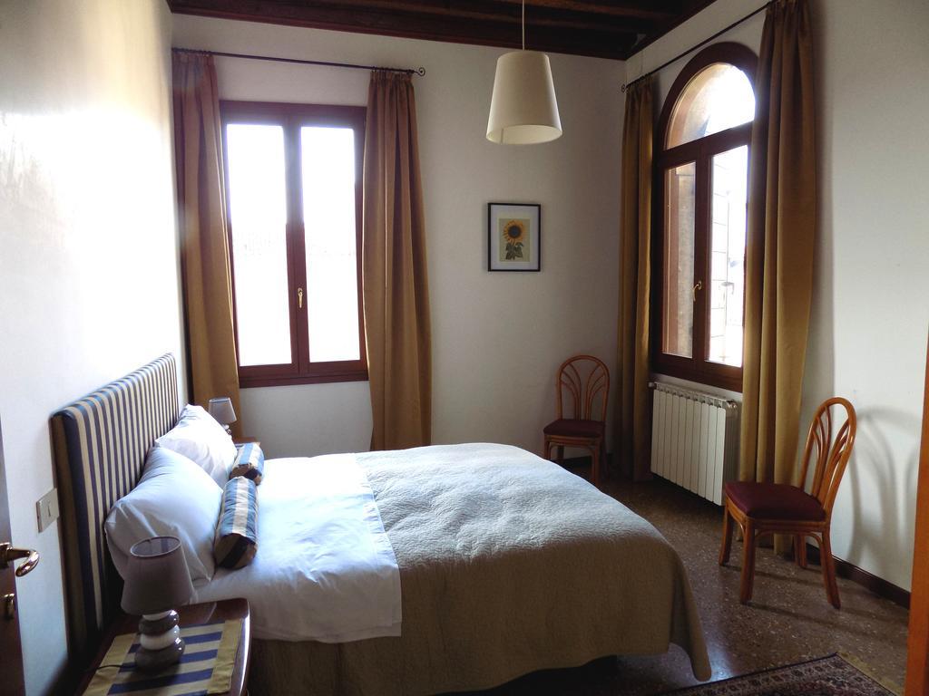 Apartamento San Trovaso Venecia Exterior foto